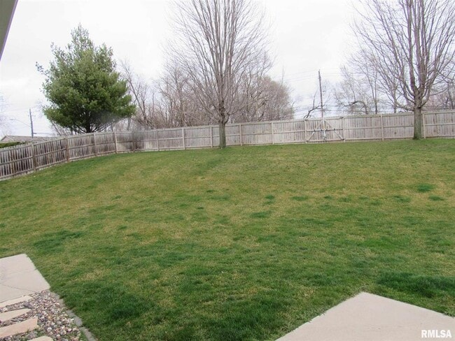 Building Photo - 1659 Celtic