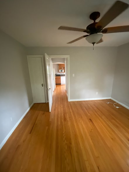 Building Photo - 3577 Saybrook Ave