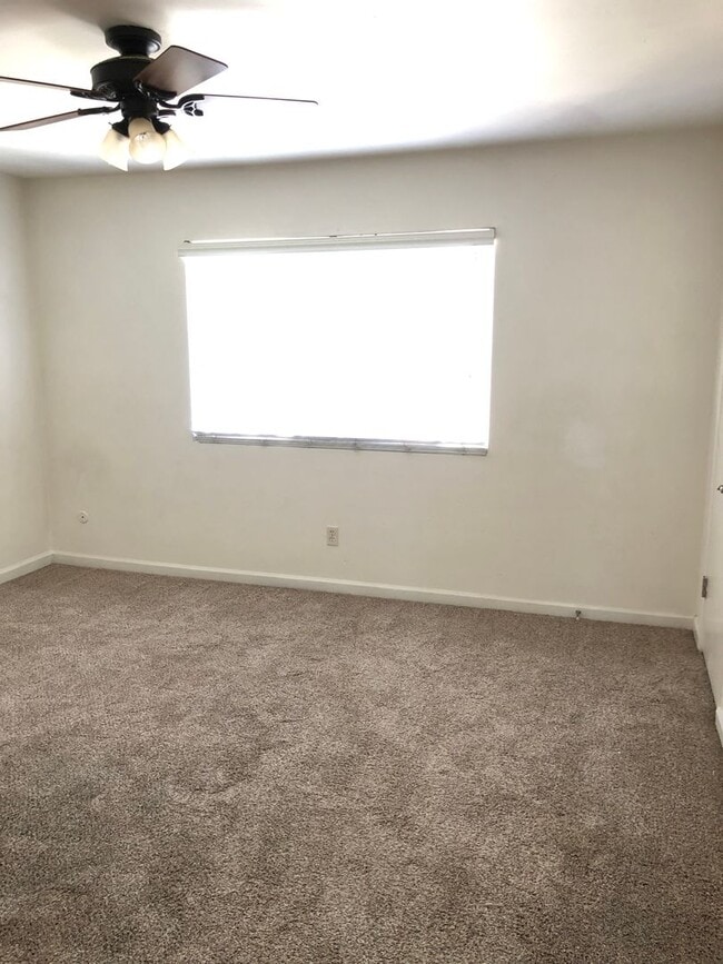 Building Photo - Beautiful Condo for Rent