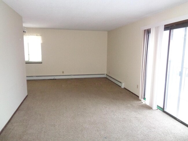 Building Photo - 2510 Louanna St