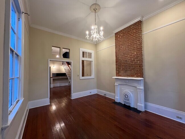 Living Room 1 - 5321 Magazine St