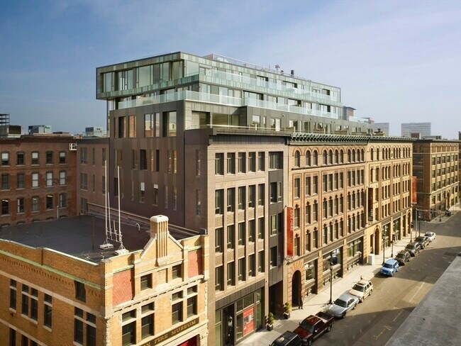 Building Photo - 346 Congress St