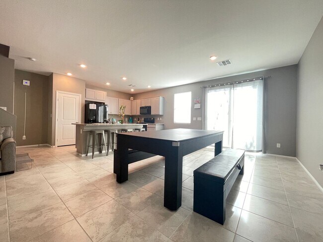 Building Photo - (Fully Furnished) 4 Bedroom + Loft,  3 Full Bath, Gated Community in SouthWest.