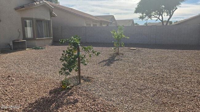 Building Photo - 4216 N 125th Ave