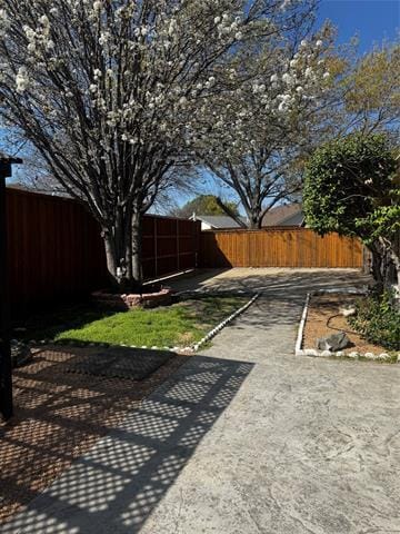 Building Photo - 2132 Wheaton Dr