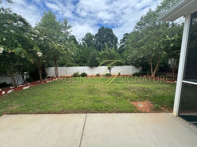 Building Photo - Spacious 5BR/5BA Home in Indian Lands Wake...