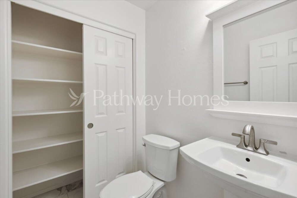 Building Photo - 17762 W Watson Ln