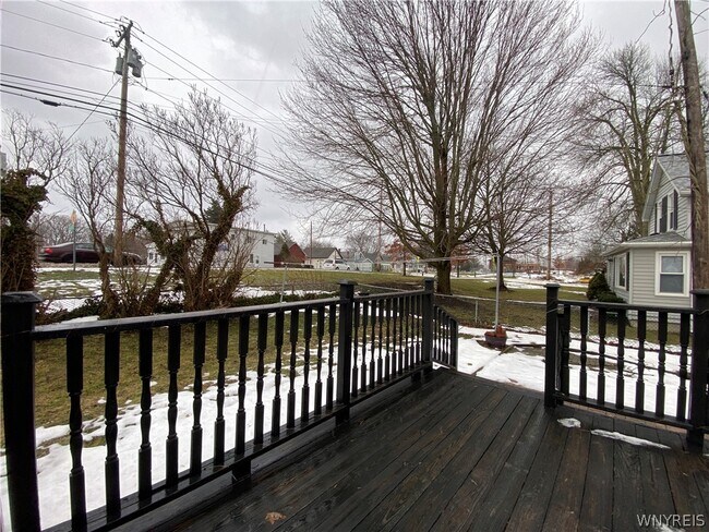 Building Photo - 3 Glenwood Ave