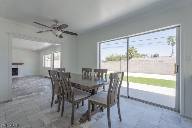 Building Photo - 2298 Golden Arrow Dr