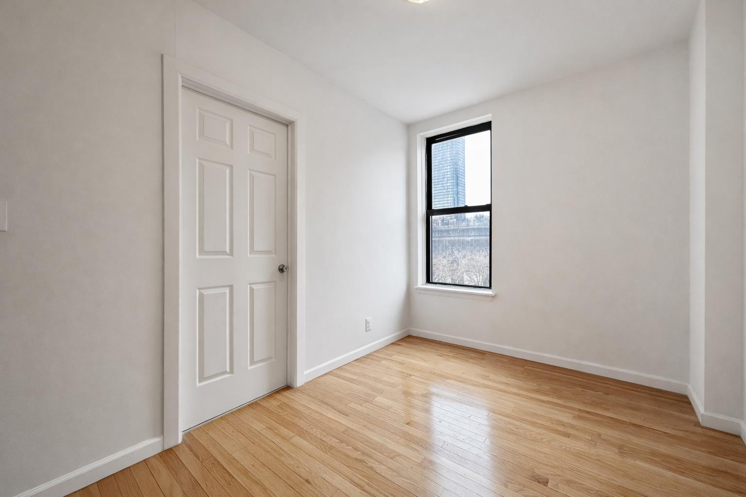 Building Photo - 401 E 68th St