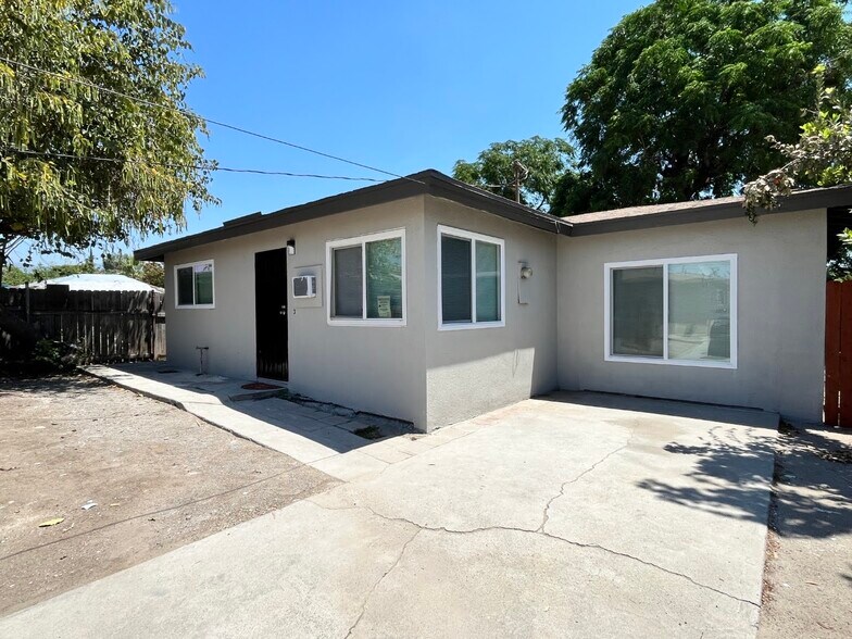 Building Photo - 515 Ramona Ave