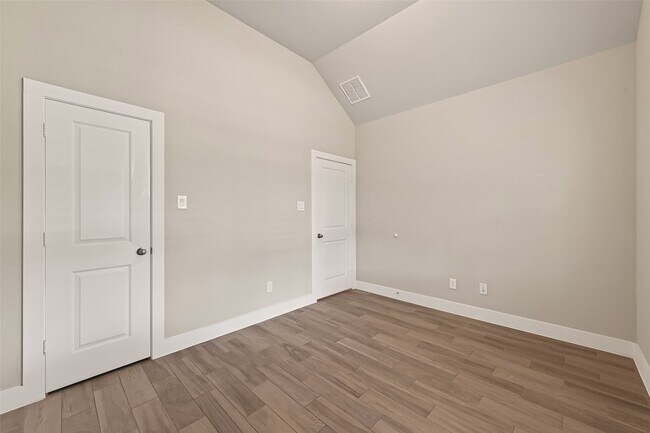 Building Photo - 2619 Lilac Point Ln