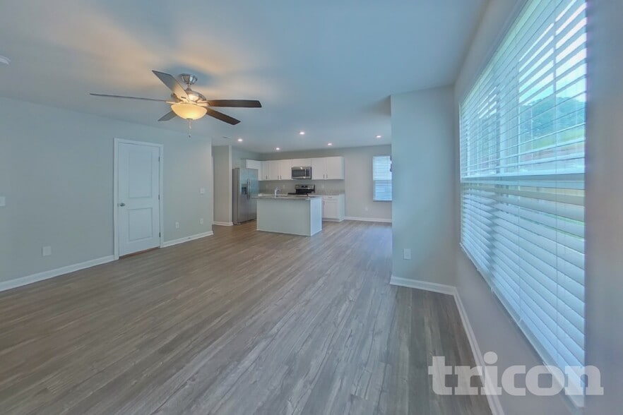 Building Photo - 886 Purcell Dr