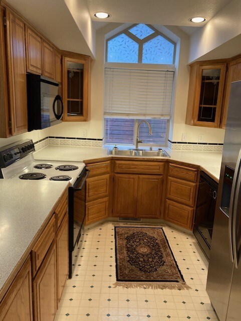 Building Photo - 18317 E Riverway Ave