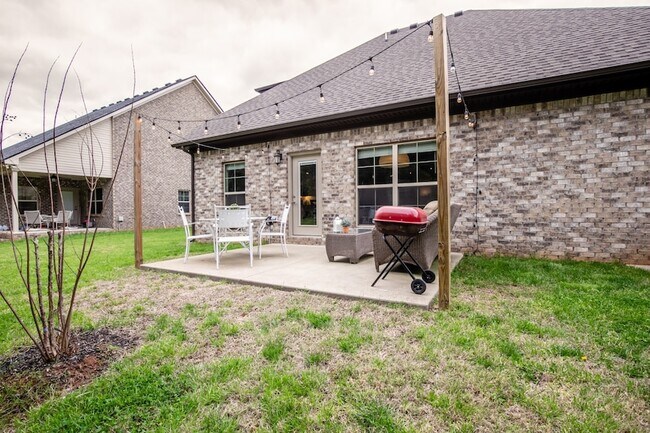 Building Photo - 5322 Honeybee Dr