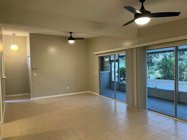 Building Photo - 5711 Gallatin Ln