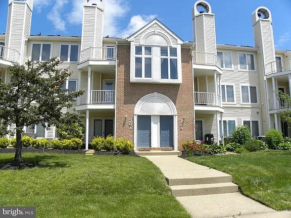 Building Photo - 261 Devon Way