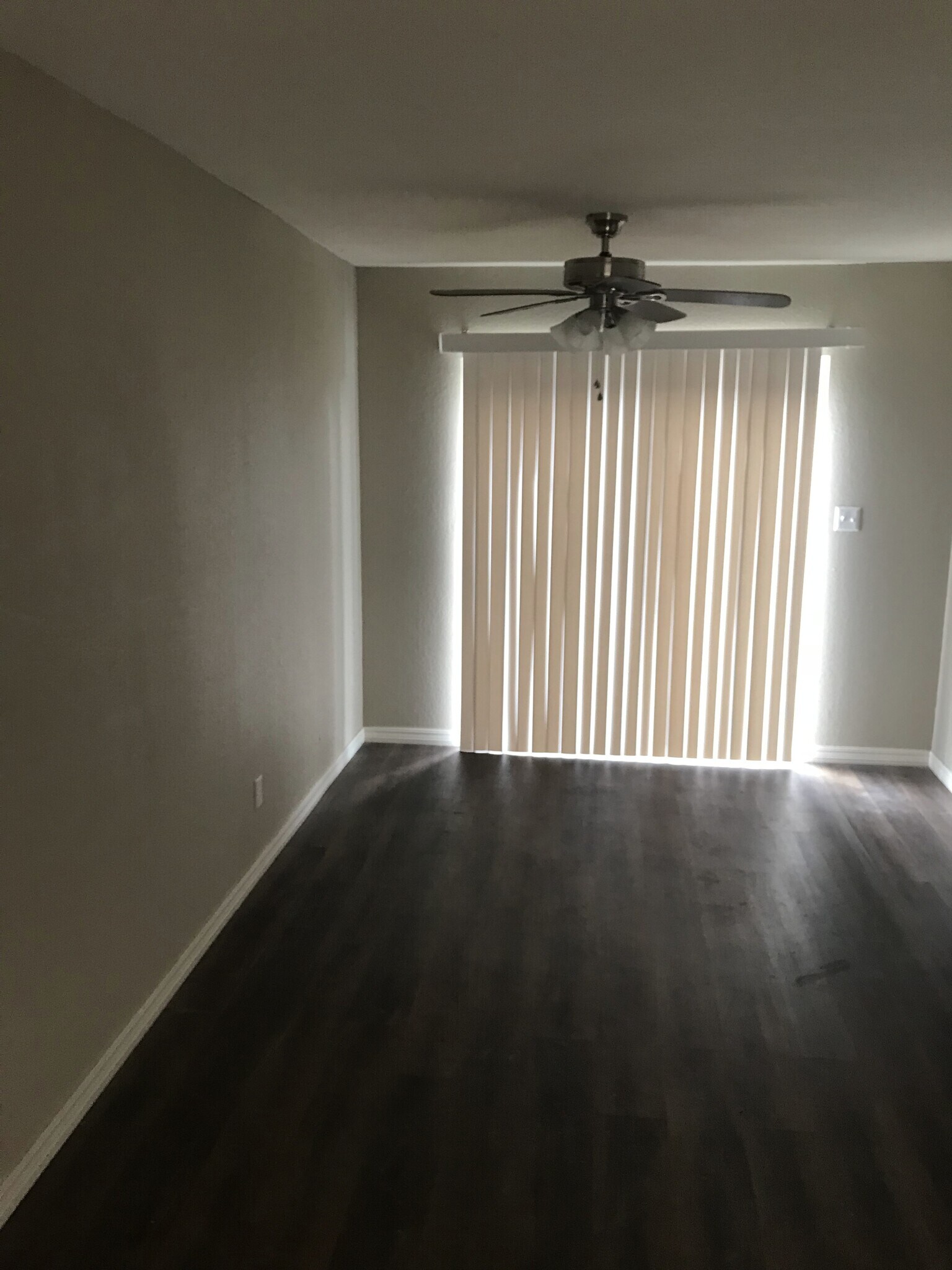 Building Photo - 825 Hardy Springs Cir