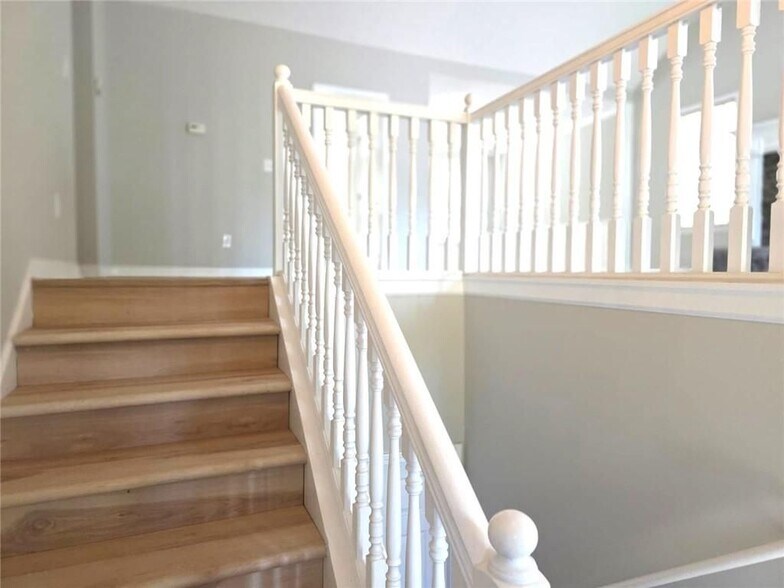 Building Photo - 6009 Deer Springs Ln NW