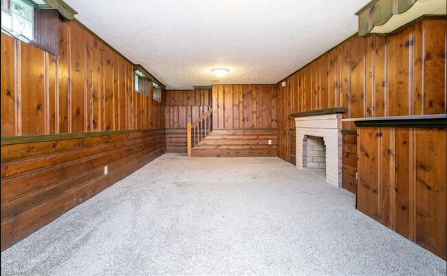 Building Photo - 4018 Bushnell Rd