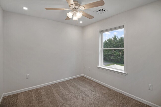Building Photo - 23 Pedrick Ave