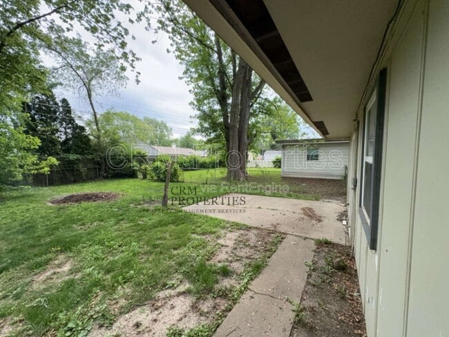 Building Photo - 5204 Arrowhead Blvd