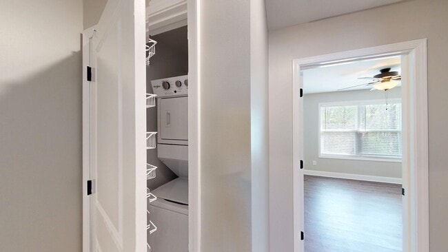 Building Photo - Creekside Comfort at the Villages at Bear ...
