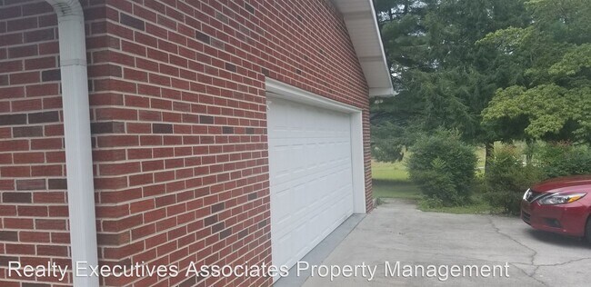 Building Photo - 3 br, 2 bath House - 3142 Hinds Creek Road
