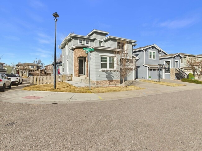 Building Photo - 2899 Woodbriar Dr