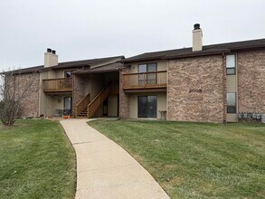 Building Photo - 2 2009