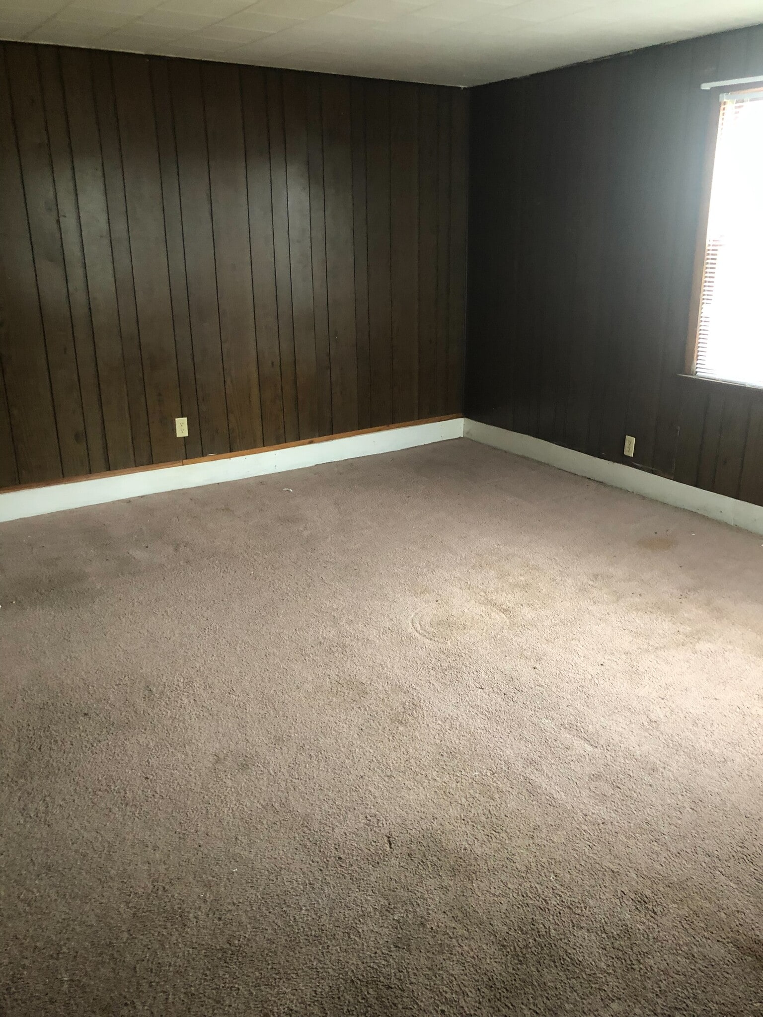 Bedroom - 912 S Market St