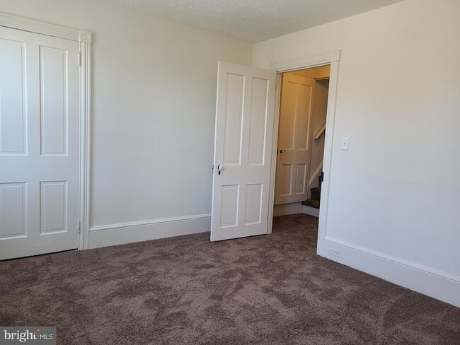 Building Photo - 524 Washington St