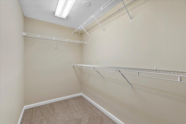 Building Photo - 41 Uno Lago Dr