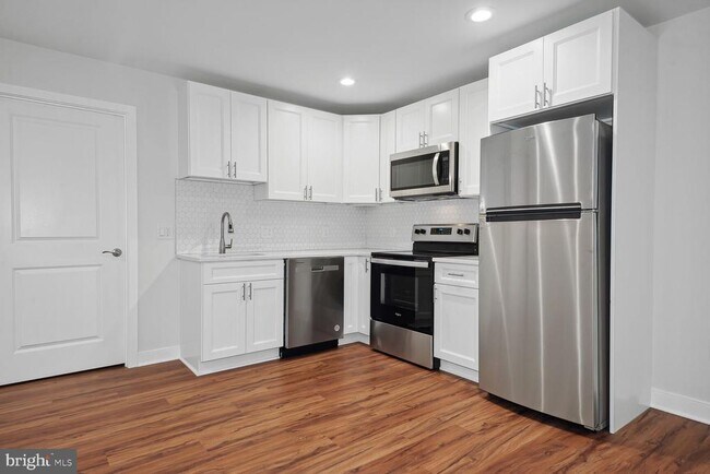 Building Photo - 25495 Woodbine Farm Dr