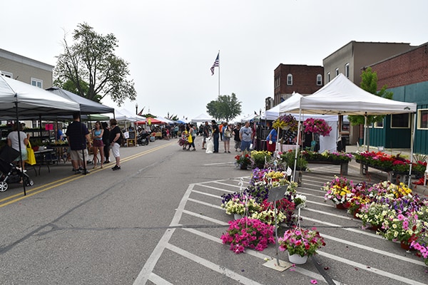 Farmers Market Every Sunday - 35711 Alfred St