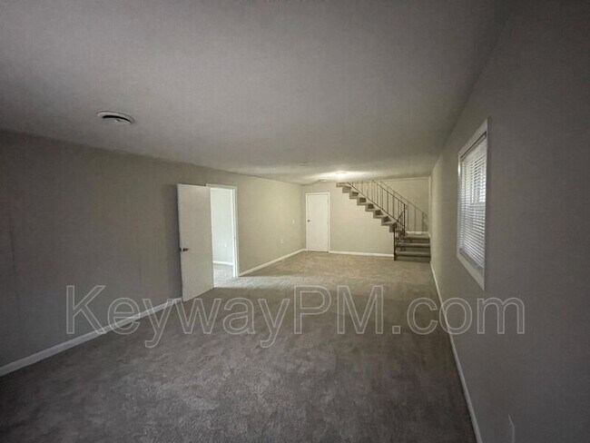 Building Photo - 2341 Ridge Rd