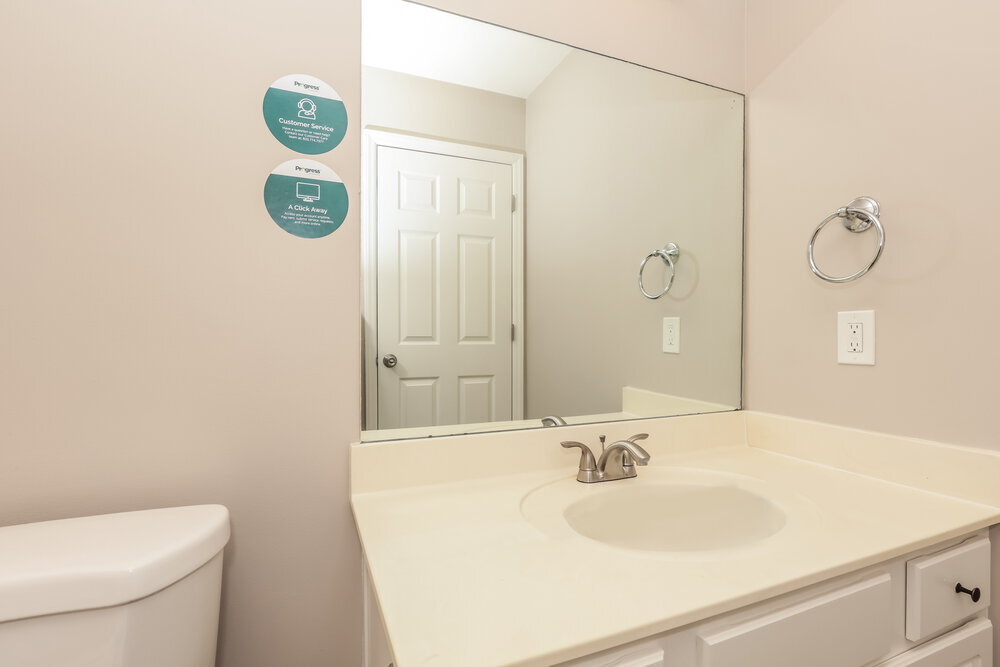 Building Photo - 1918 Pecan Ridge Dr