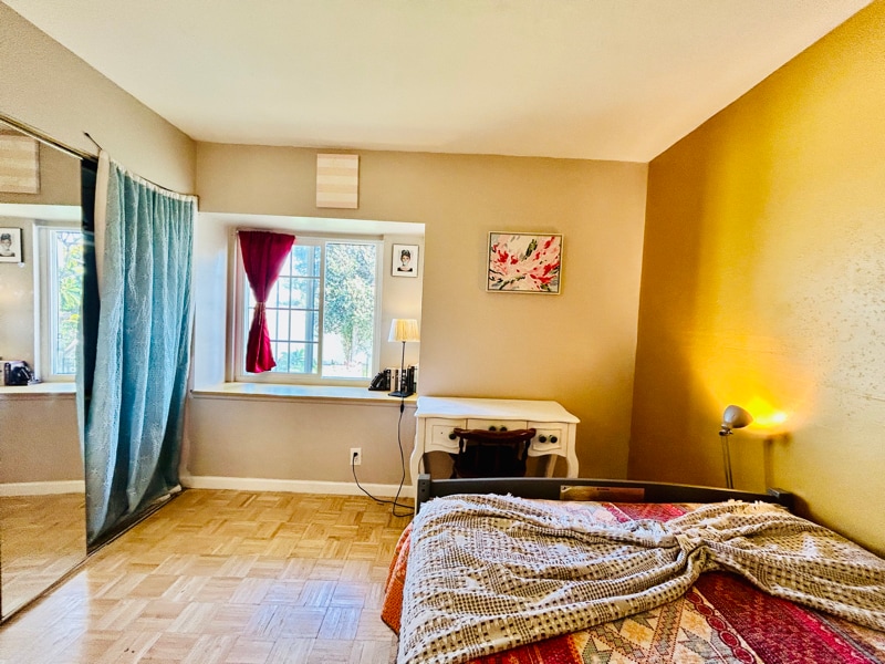 Building Photo - 8871 Belmont St