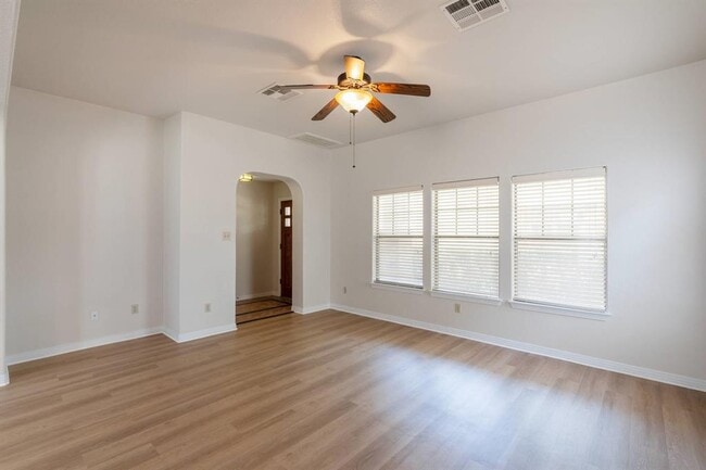 Building Photo - 13604 Caldwell Dr