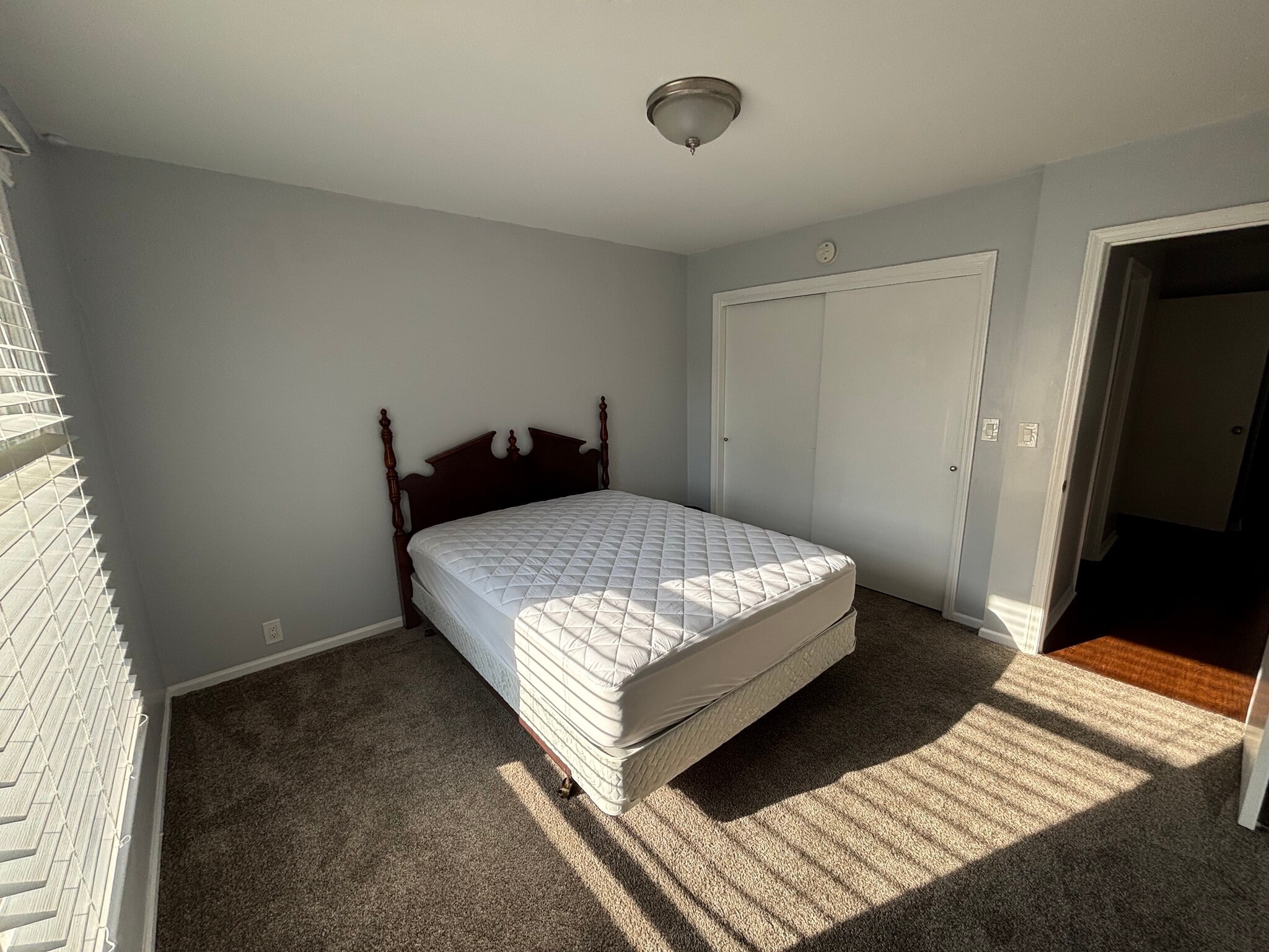 Bedroom 2 - 22 Williamsburg Cir