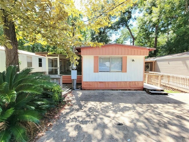 Building Photo - 14245 Ravine
