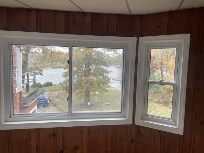 Building Photo - 4335-4335 Ormond Dr