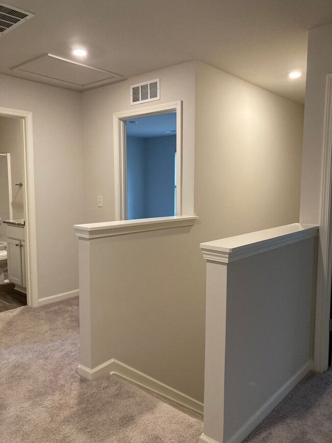 Building Photo - New & Improved Price!