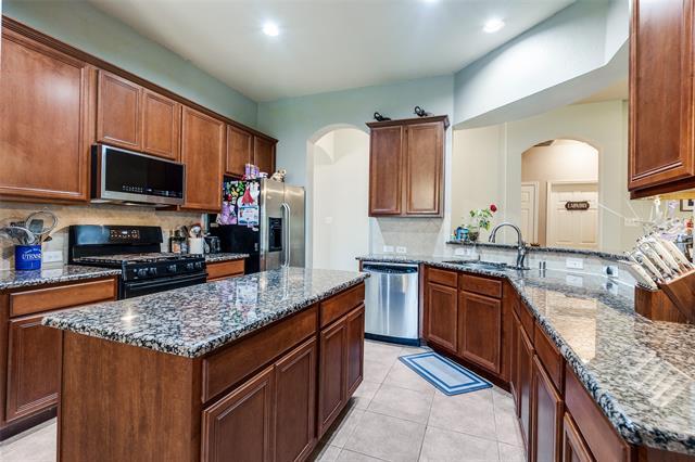 Building Photo - 9204 Lockhart Dr