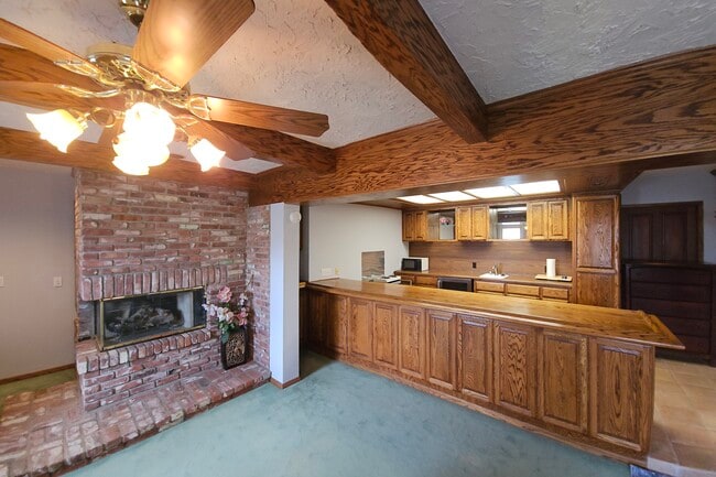 Building Photo - 3934 Alonzo Ave