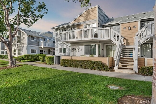 Building Photo - 127 Huntington