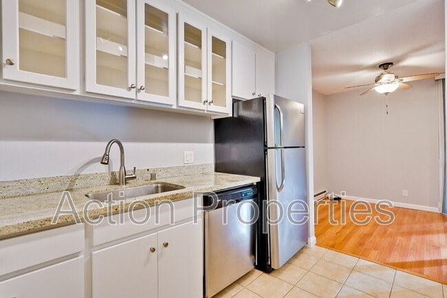 Building Photo - 505 Cypress Point Dr