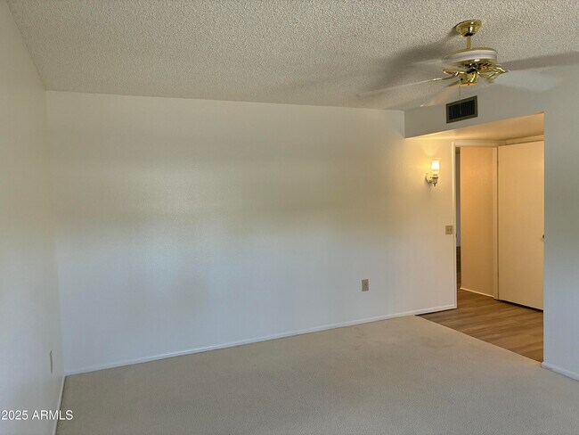Building Photo - 17807 N 125th Dr