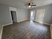 Building Photo - 822 N 7th St