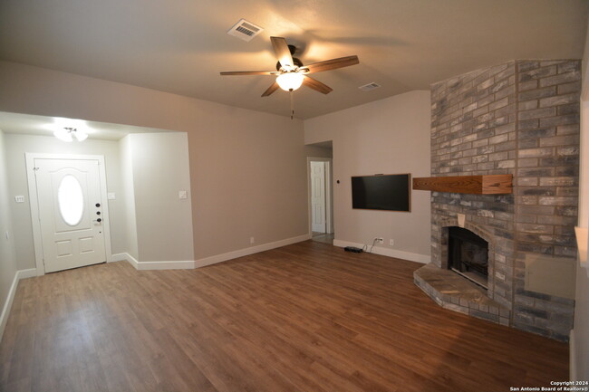 Building Photo - 13903 Cedar Canyon